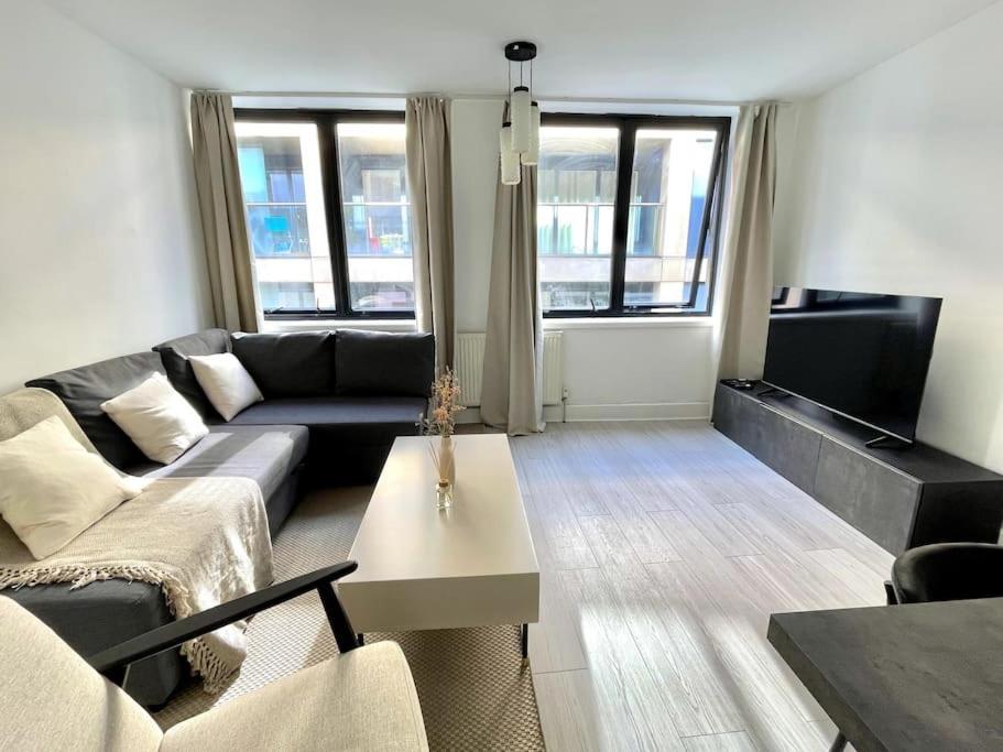 2 Bedroom Central London Apartment Modern And Stylish Exterior photo